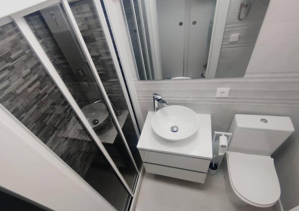 Luxury Apartment With Best Views Бенидорм Экстерьер фото